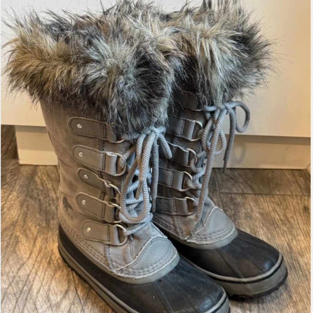 Sorel Womens Joan Of Arctic Waterproof Boot, Gray Size 5.5 M